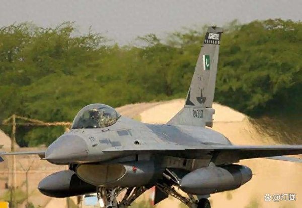 开云(中国)kaiyun网页版登录入口装备拼就派东说念主摸夜路搞偷袭-云开全站登录入口 - wwwkaiyuncom